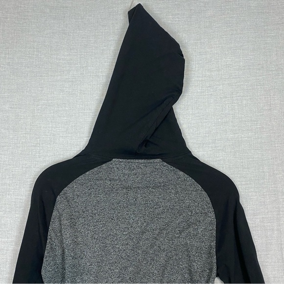 Bluenotes Hooded Long Sleeve Tee Sz Small Two Tone Gray Black - Picture 4 of 9